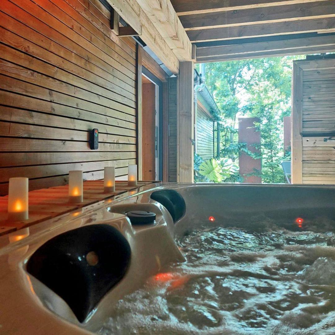 Le Spa Du Cabanon: Cabanon De Luxe Avec Spa Entierement Privatif 瓦拉日丁 外观 照片